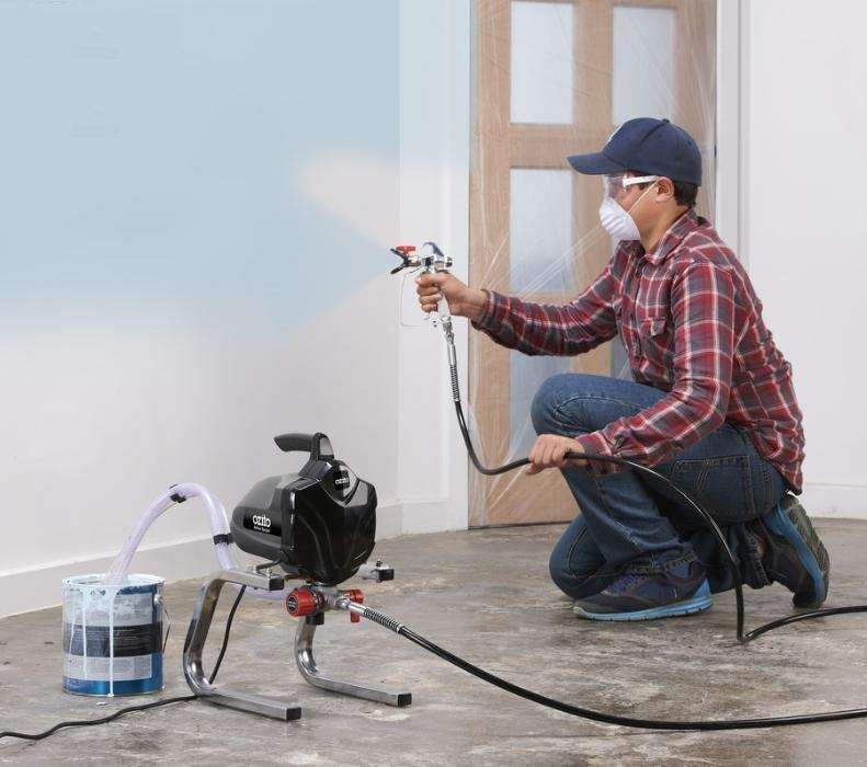 phun sơn tường, ưu điểm và lưu ý khi sử dụng máy phun sơn tường